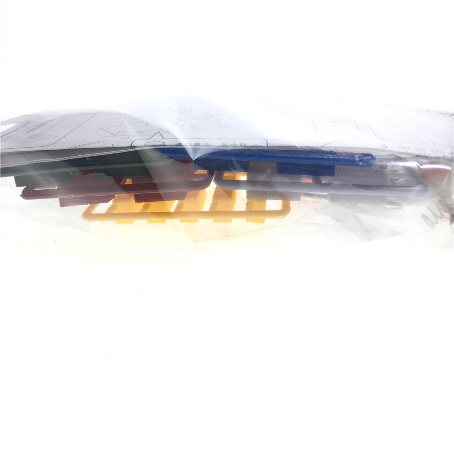 Dongfang Container Schip Elekt - Model Kit Lucario recensie en prijs